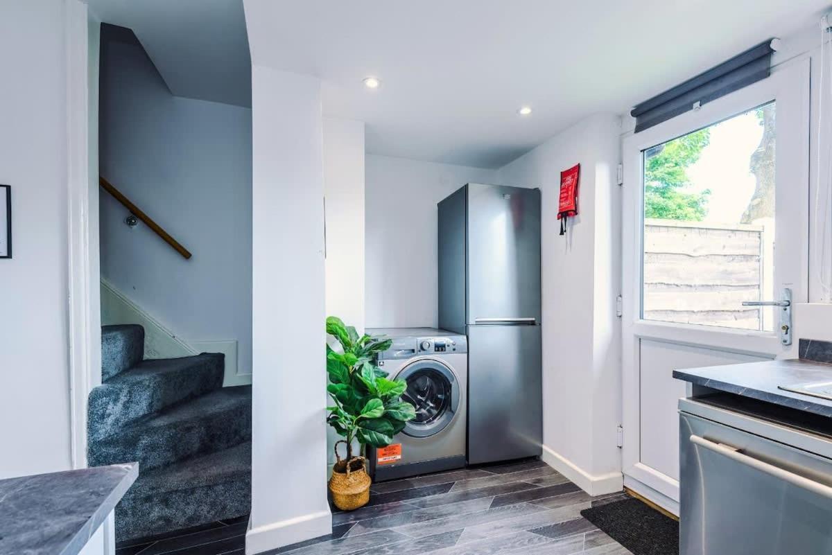 Manchester - Terraced Cottage Экстерьер фото