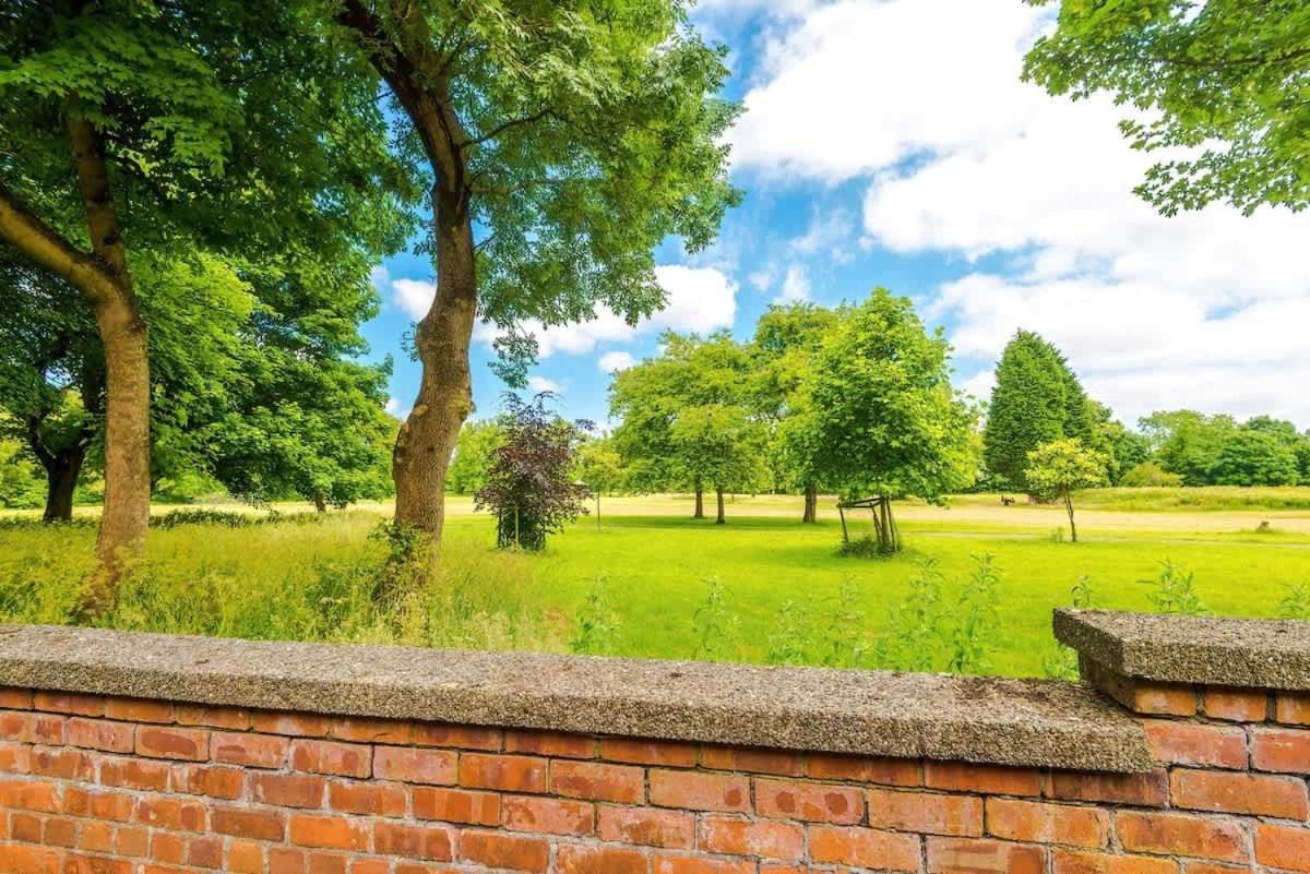 Manchester - Terraced Cottage Экстерьер фото
